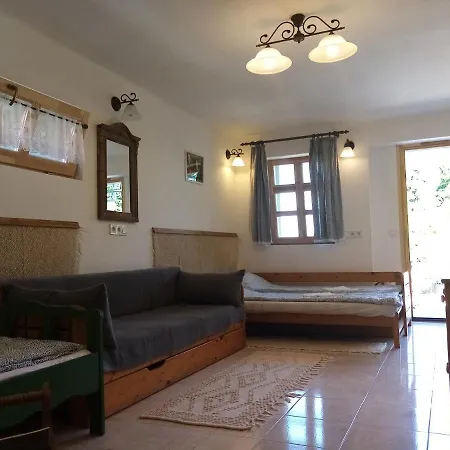 Vagabund Vendeghaz Holiday home Etyek